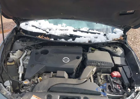 2014 Nissan Altima 2.5 S из США, поврежденный, VIN 1N4AL3AP0EN357297